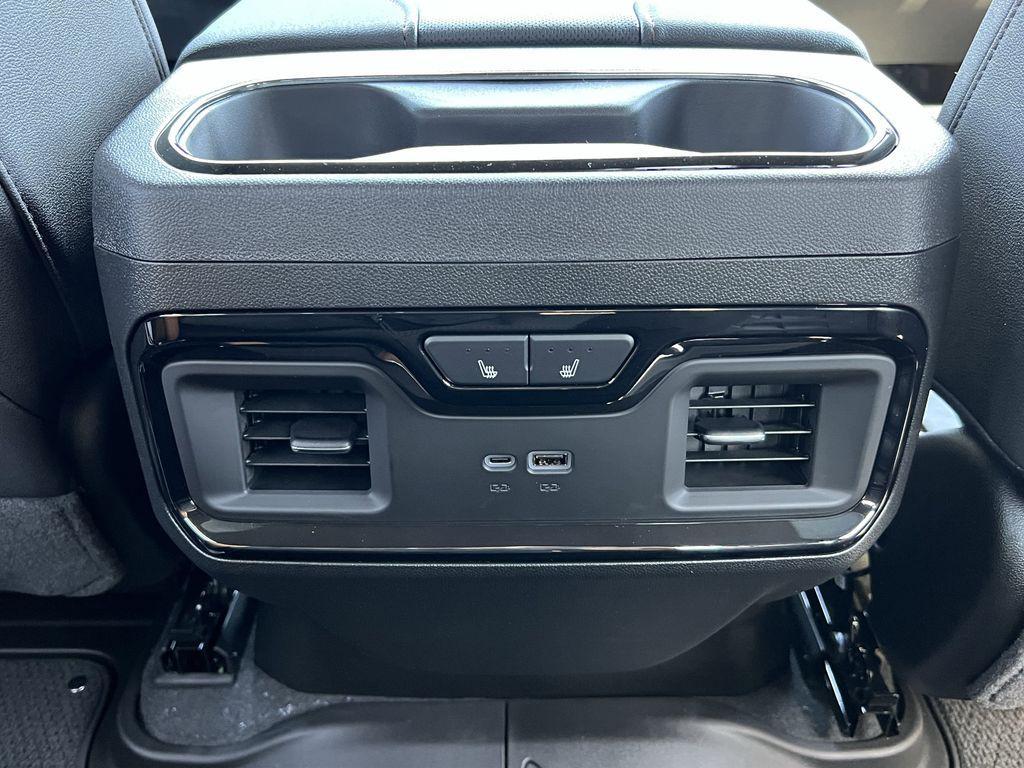 new 2025 GMC Sierra 1500 car, priced at $75,004