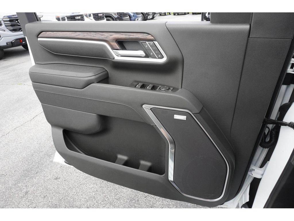 new 2025 GMC Sierra 2500 car, priced at $74,500