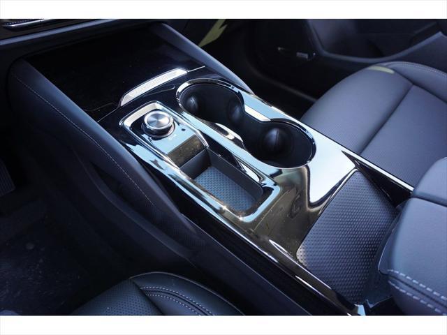 new 2025 Buick Envision car, priced at $39,740