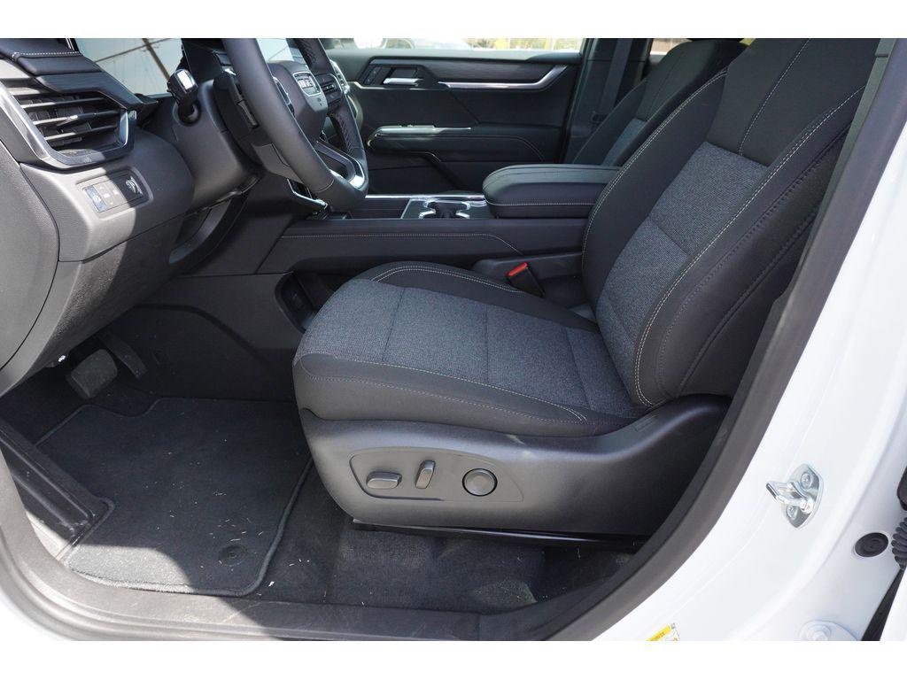 new 2025 GMC Acadia car, priced at $43,999