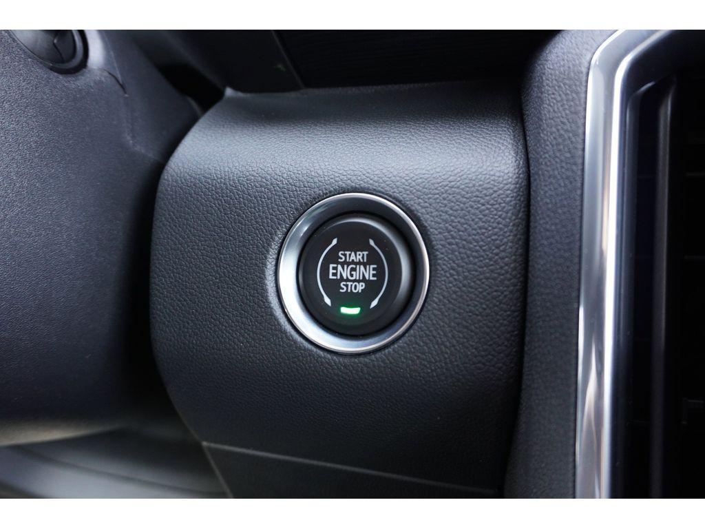 new 2025 GMC Acadia car, priced at $43,999