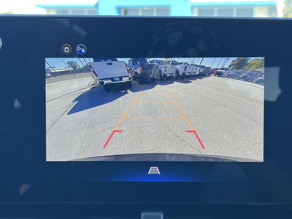 new 2026 Chevrolet Equinox car, priced at $30,495