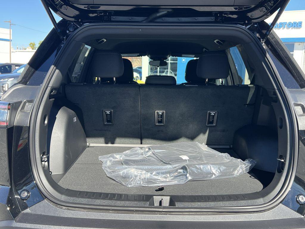 new 2026 Chevrolet Equinox car, priced at $30,495