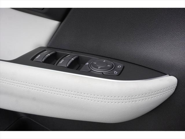 new 2025 Buick Envision car, priced at $47,595