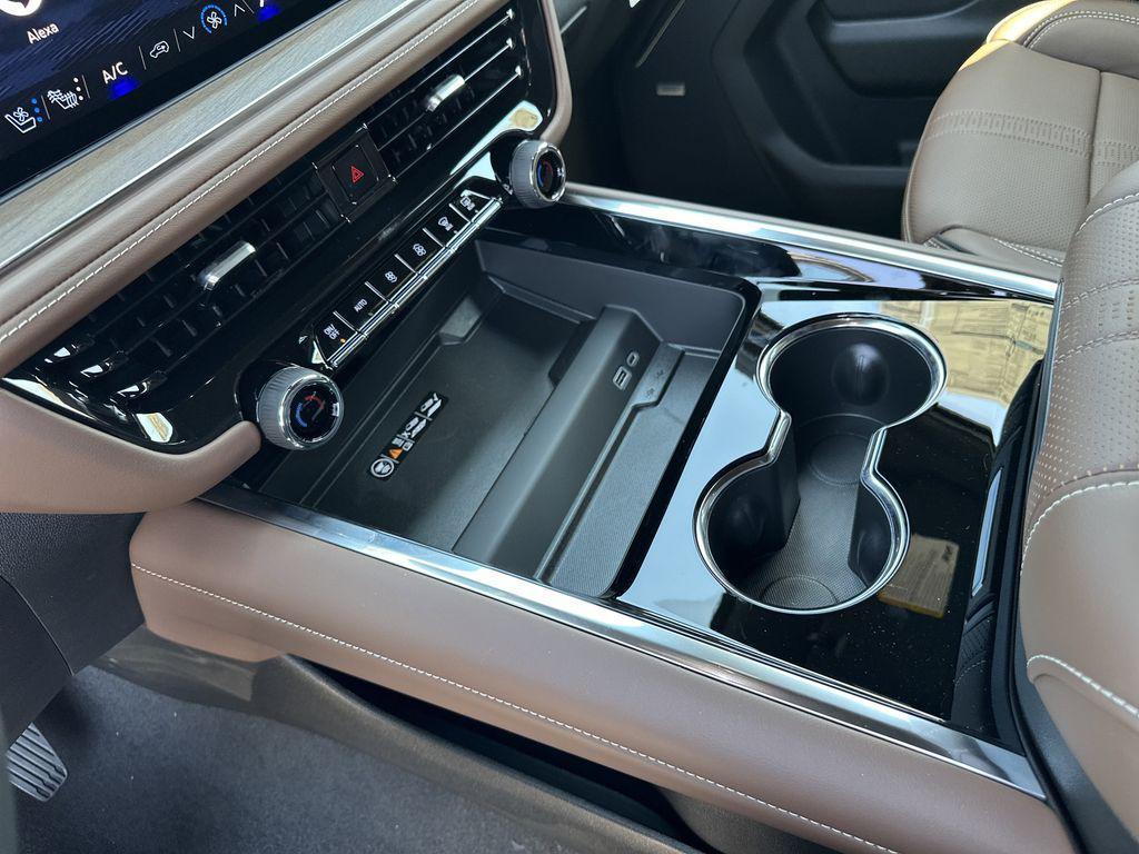 new 2025 Chevrolet Suburban car, priced at $88,404