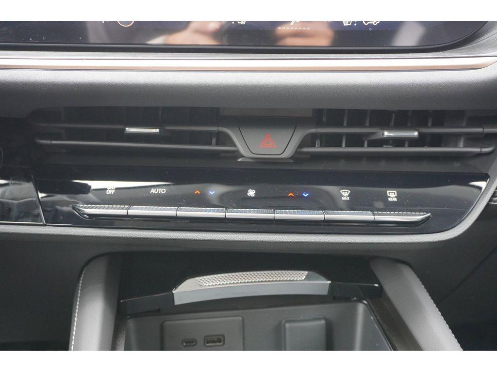 new 2025 Buick Envision car, priced at $43,040