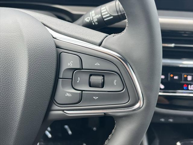 new 2025 Buick Envista car, priced at $32,185