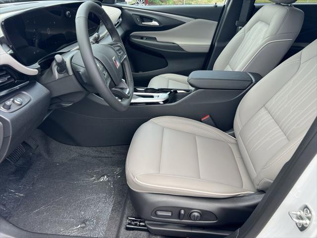new 2025 Buick Envista car, priced at $32,185