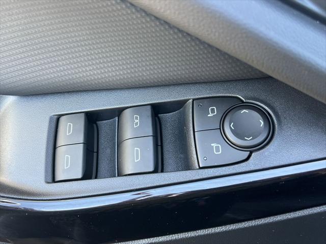 new 2025 Chevrolet Equinox car, priced at $29,995