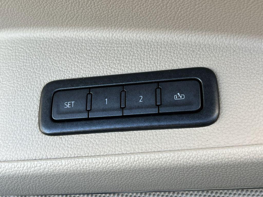 used 2019 GMC Yukon XL car, priced at $26,999