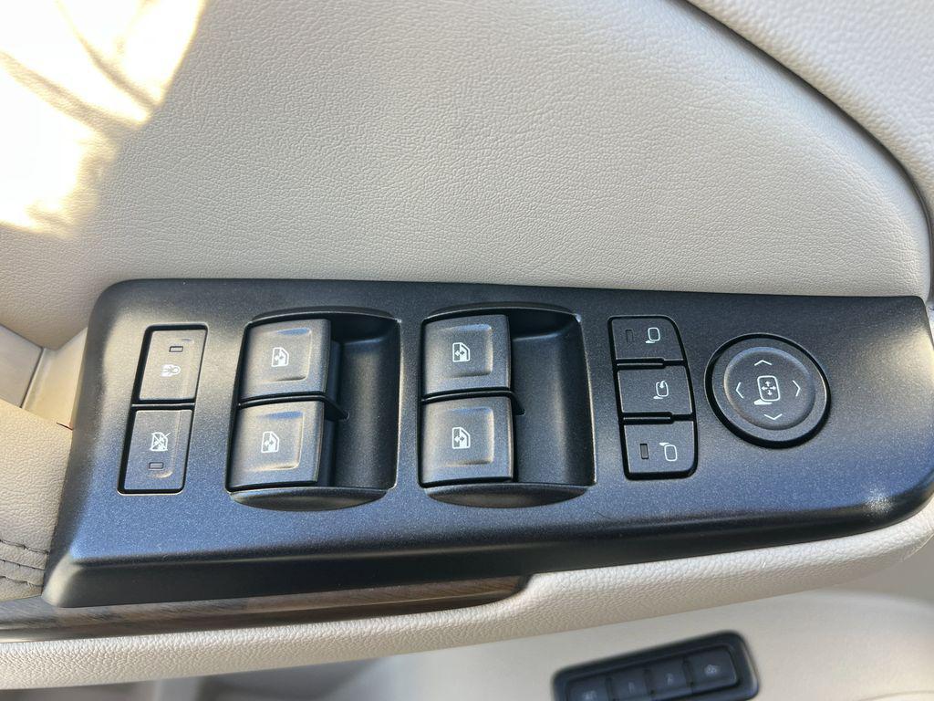 used 2019 GMC Yukon XL car, priced at $26,999