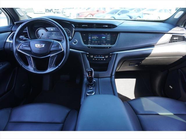 used 2023 Cadillac XT5 car, priced at $32,789