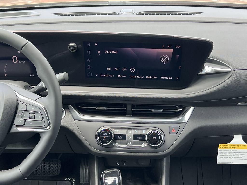 new 2025 Buick Envista car, priced at $27,455