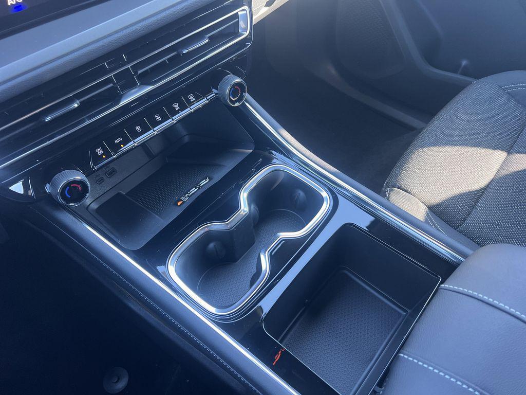 new 2026 Chevrolet Traverse car, priced at $42,695