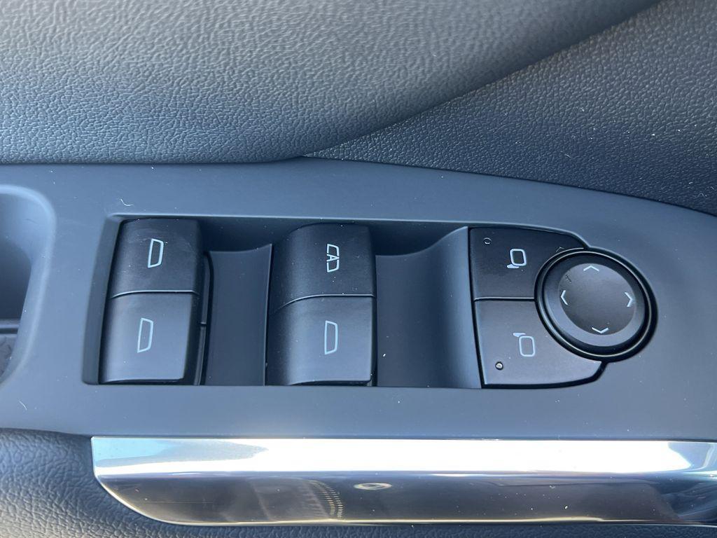 new 2026 Chevrolet Traverse car, priced at $42,695