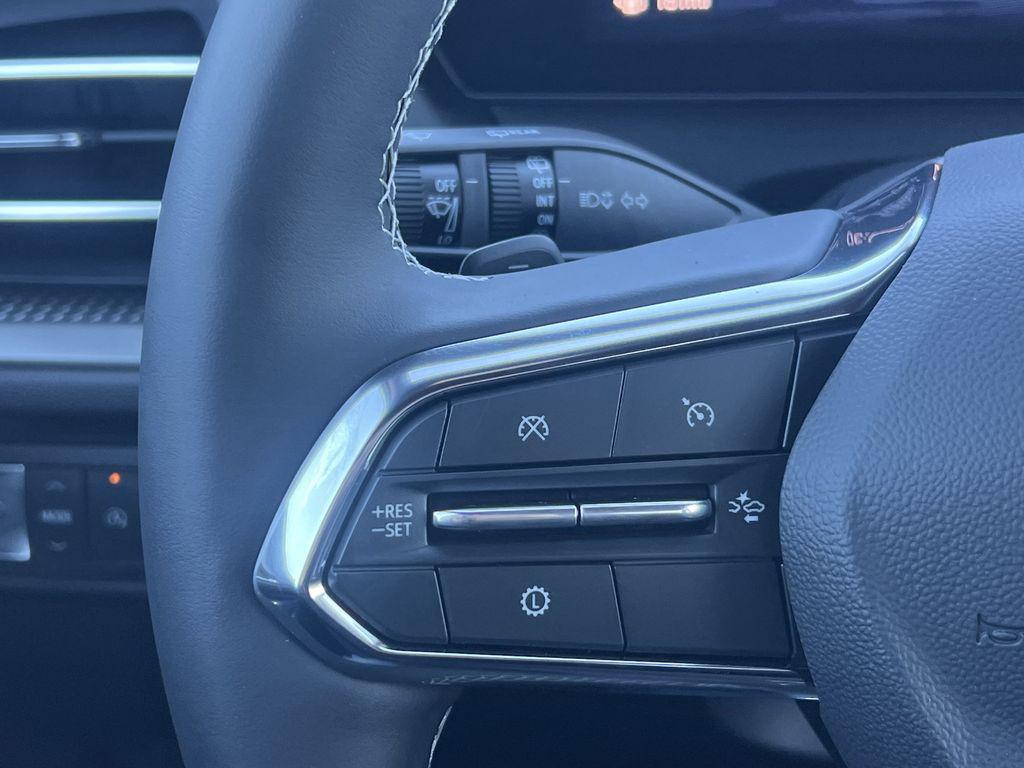 new 2026 Chevrolet Traverse car, priced at $42,695