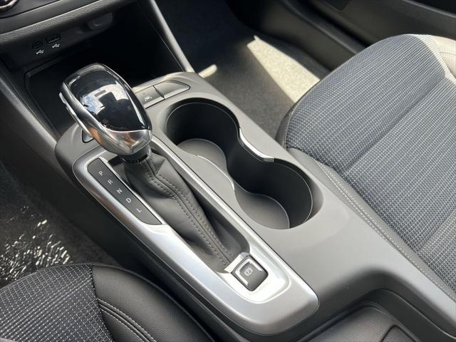 new 2025 Buick Envista car, priced at $26,860