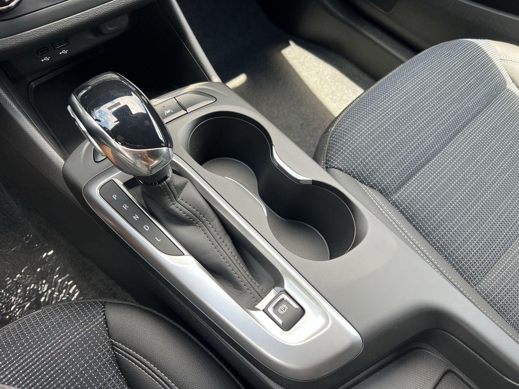 new 2025 Buick Envista car, priced at $26,860