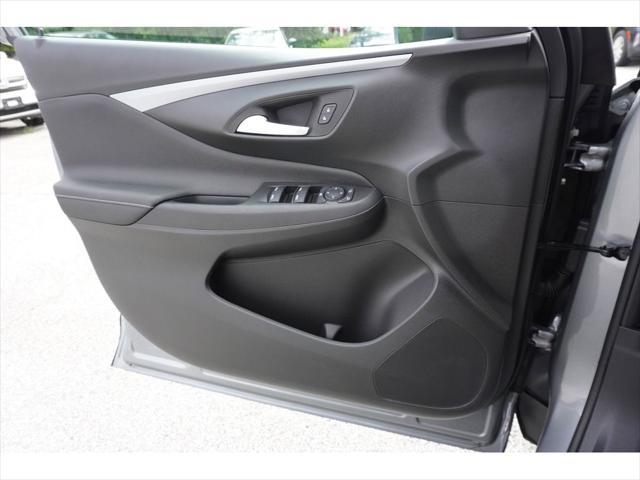 new 2025 Buick Envista car, priced at $26,860