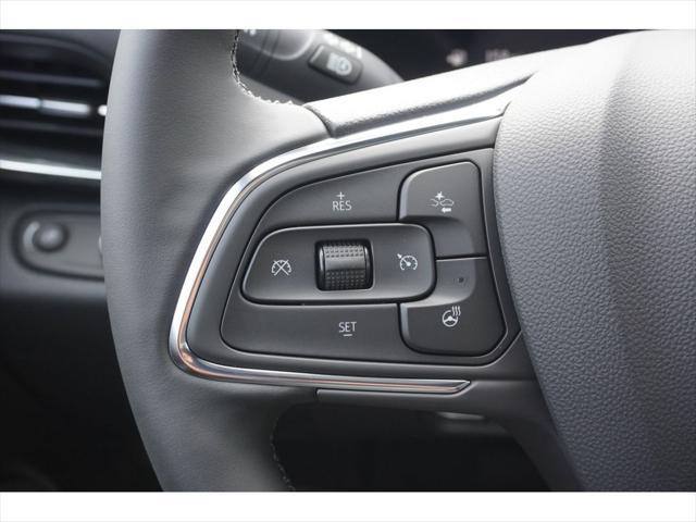 new 2025 Buick Envista car, priced at $26,860