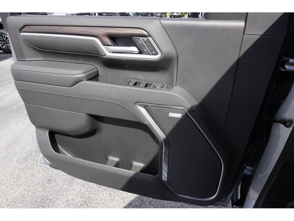 new 2025 GMC Sierra 2500 car, priced at $78,705