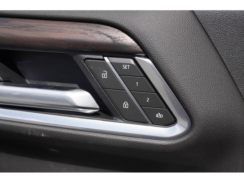 new 2025 GMC Sierra 2500 car, priced at $78,705