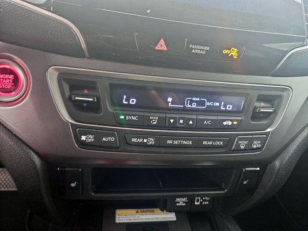 used 2022 Honda Pilot car, priced at $31,998