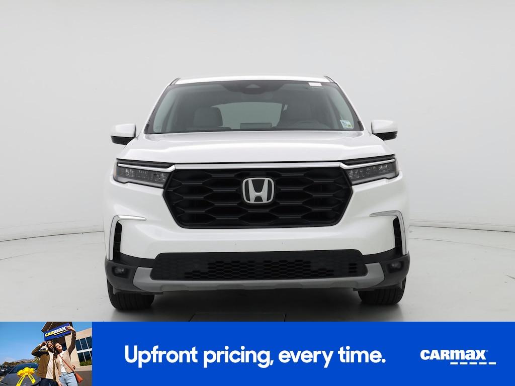 used 2025 Honda Pilot car, priced at $40,998