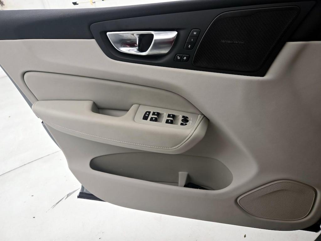 used 2024 Volvo XC60 Recharge Plug-In Hybrid car, priced at $47,998