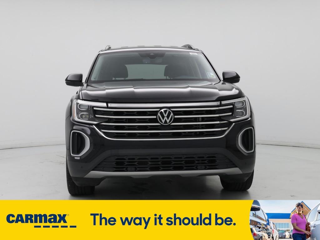 used 2024 Volkswagen Atlas car, priced at $32,998