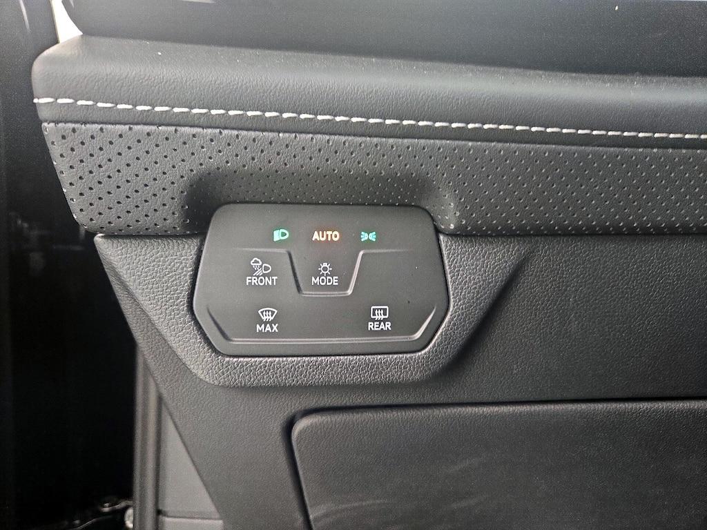 used 2024 Volkswagen Atlas car, priced at $32,998