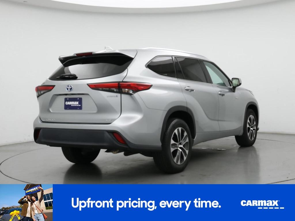 used 2021 Toyota Highlander Hybrid car, priced at $38,998