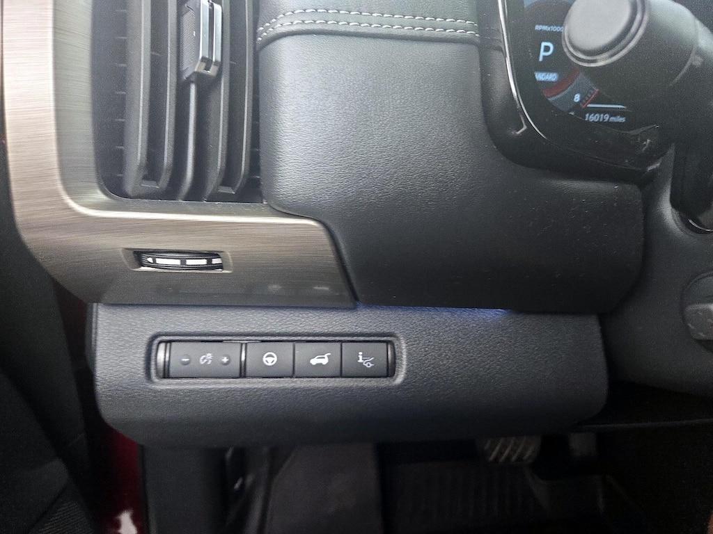 used 2023 Nissan Pathfinder car, priced at $37,998