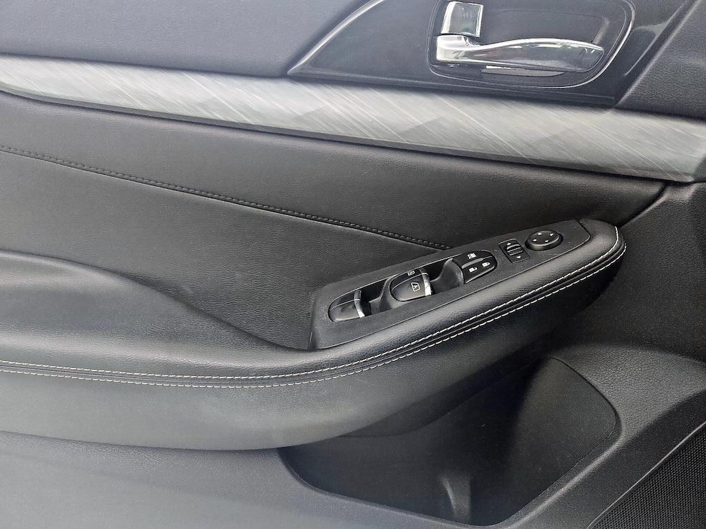used 2017 Nissan Maxima car, priced at $18,998