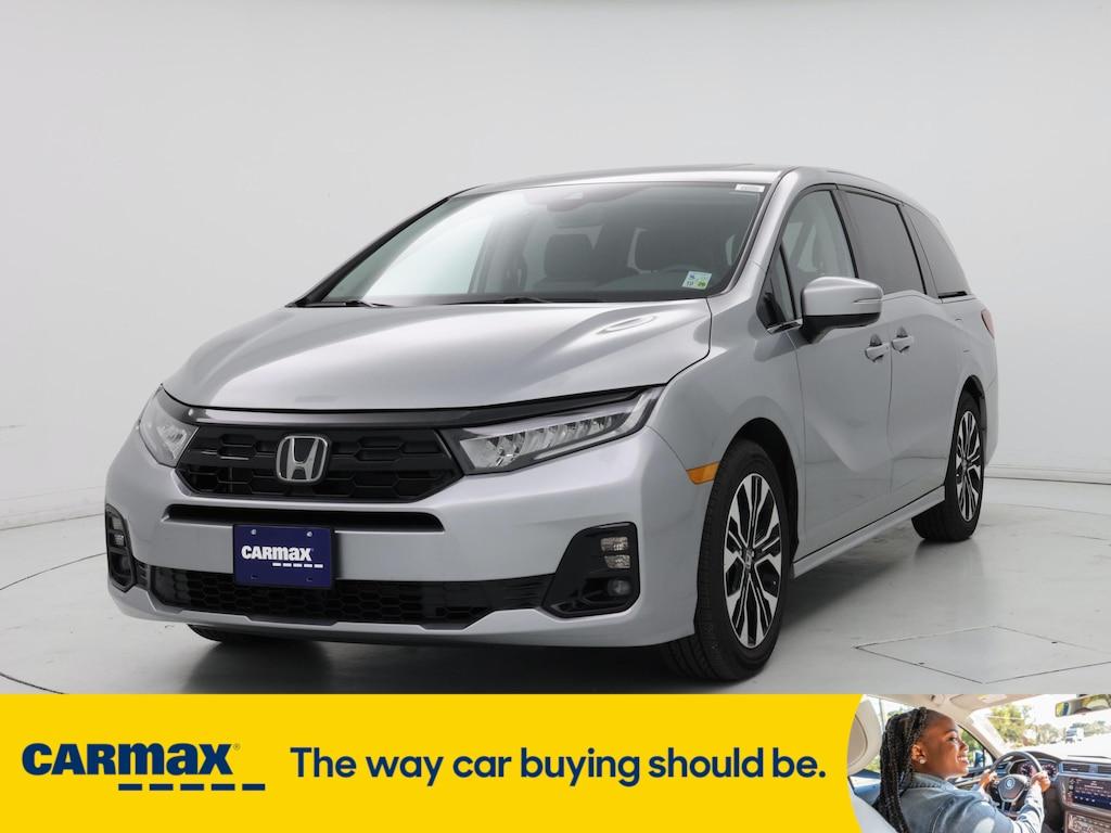 used 2025 Honda Odyssey car, priced at $47,998