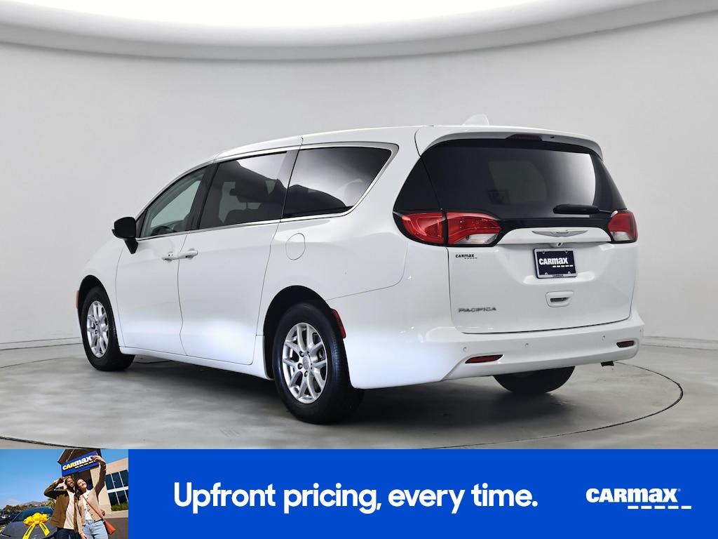 used 2018 Chrysler Pacifica car, priced at $19,998