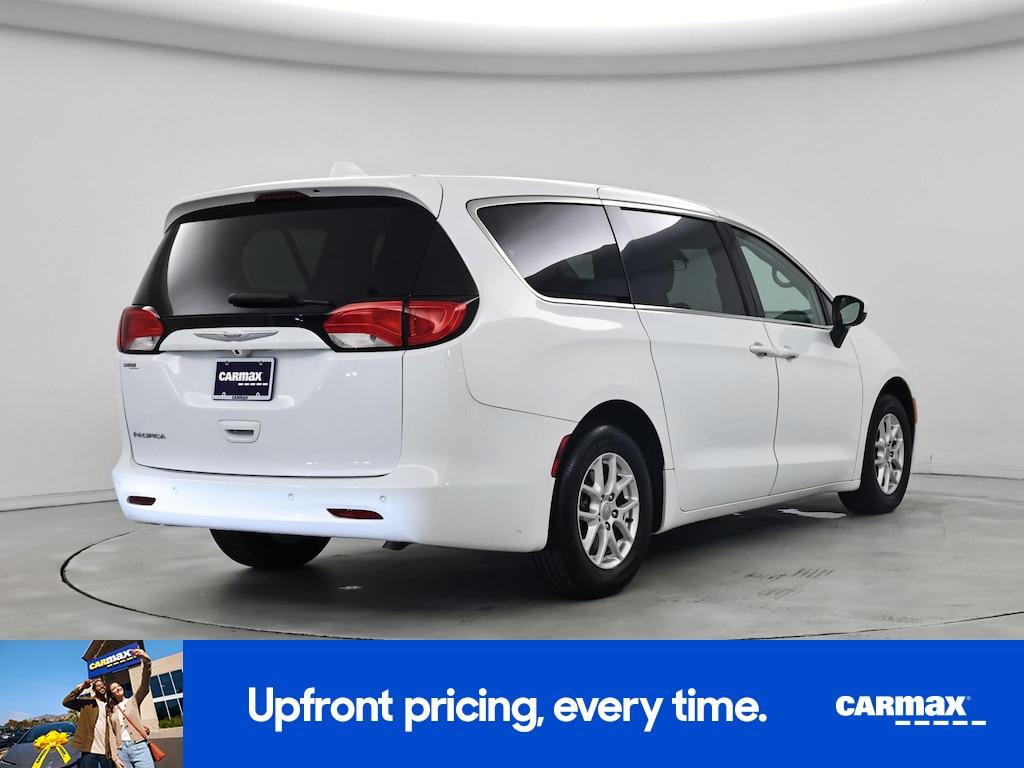 used 2018 Chrysler Pacifica car, priced at $19,998