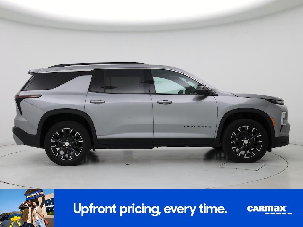 used 2025 Chevrolet Traverse car, priced at $42,998