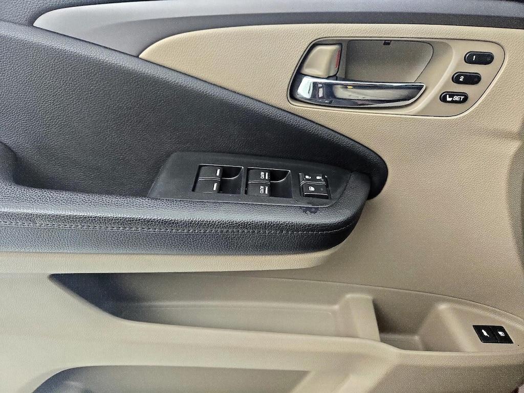 used 2022 Honda Pilot car, priced at $32,998