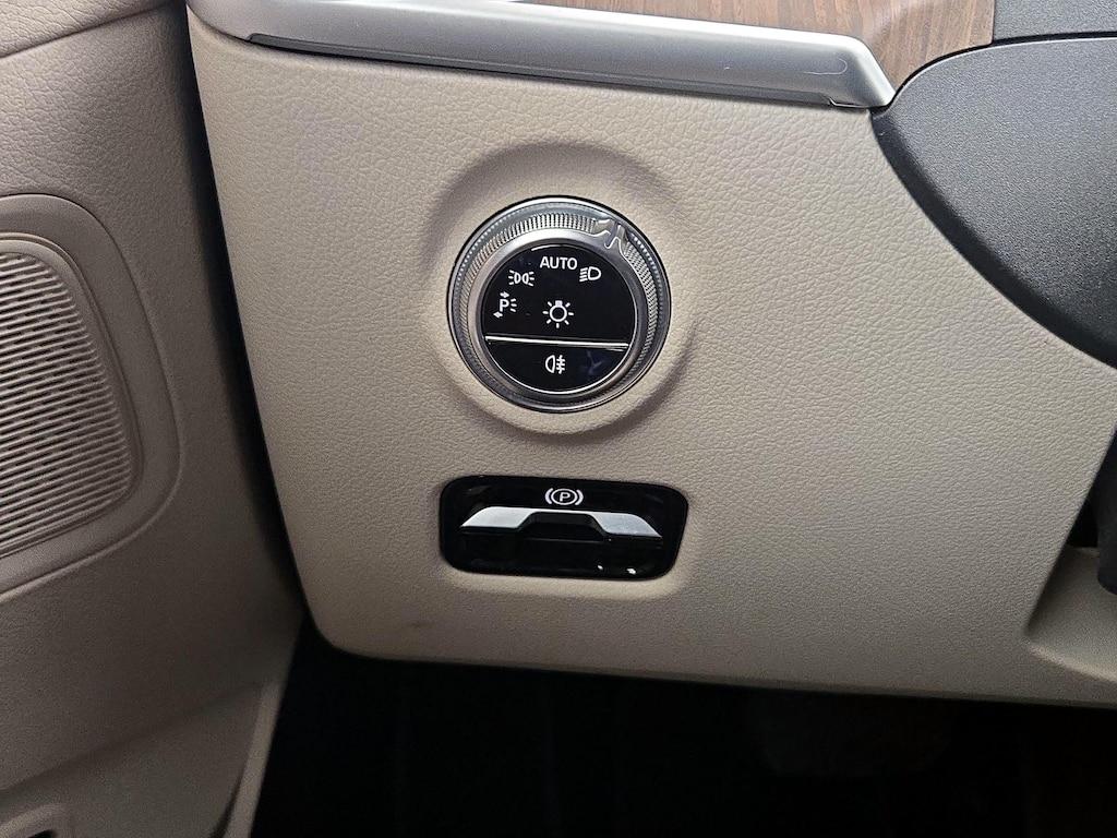 used 2022 Mercedes-Benz C-Class car, priced at $31,998