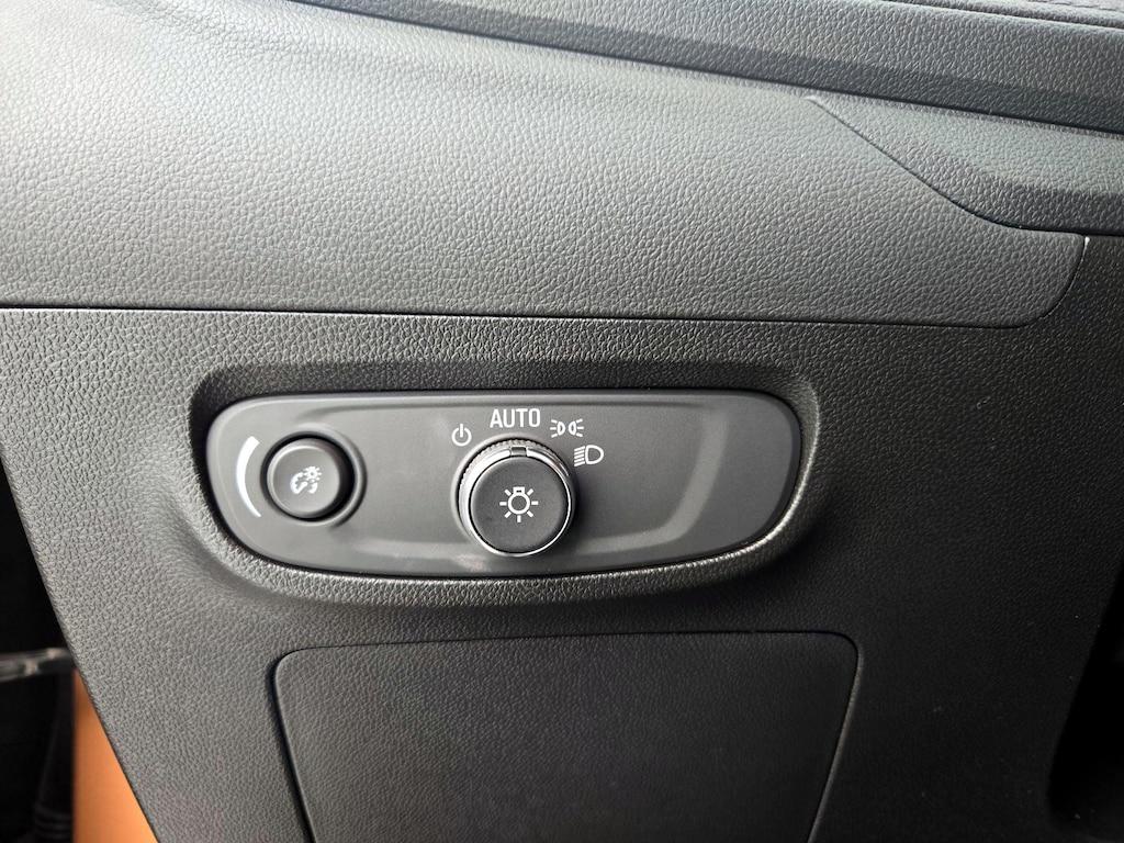 used 2024 Buick Encore GX car, priced at $23,998