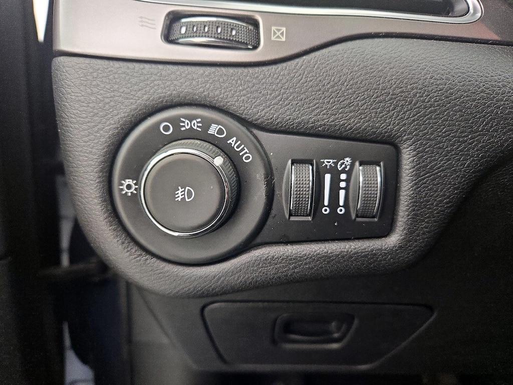 used 2020 Jeep Cherokee car, priced at $16,998