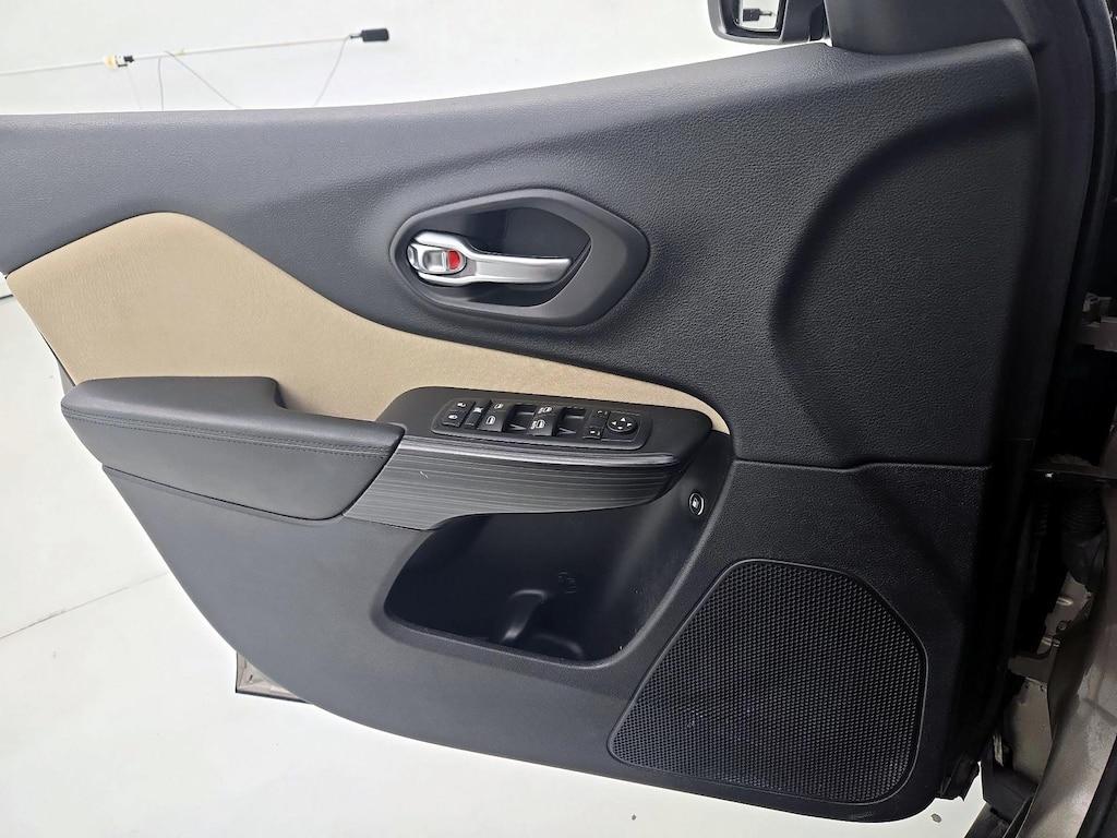 used 2016 Jeep Cherokee car, priced at $13,998