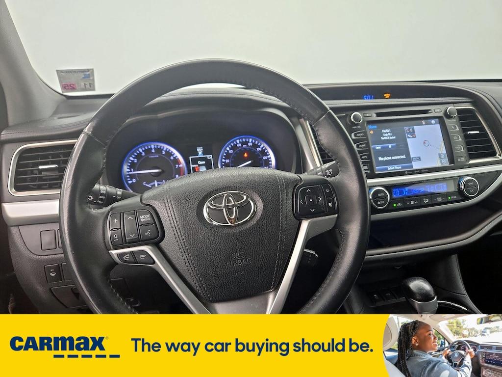 used 2016 Toyota Highlander car, priced at $20,998