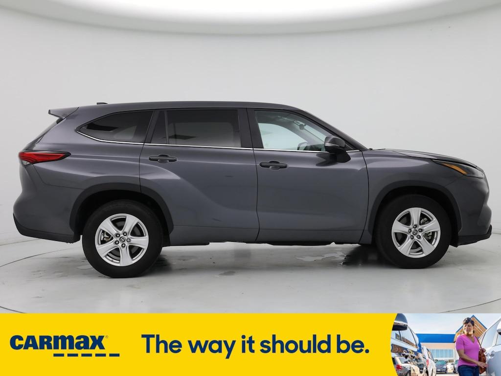 used 2023 Toyota Highlander car, priced at $33,998