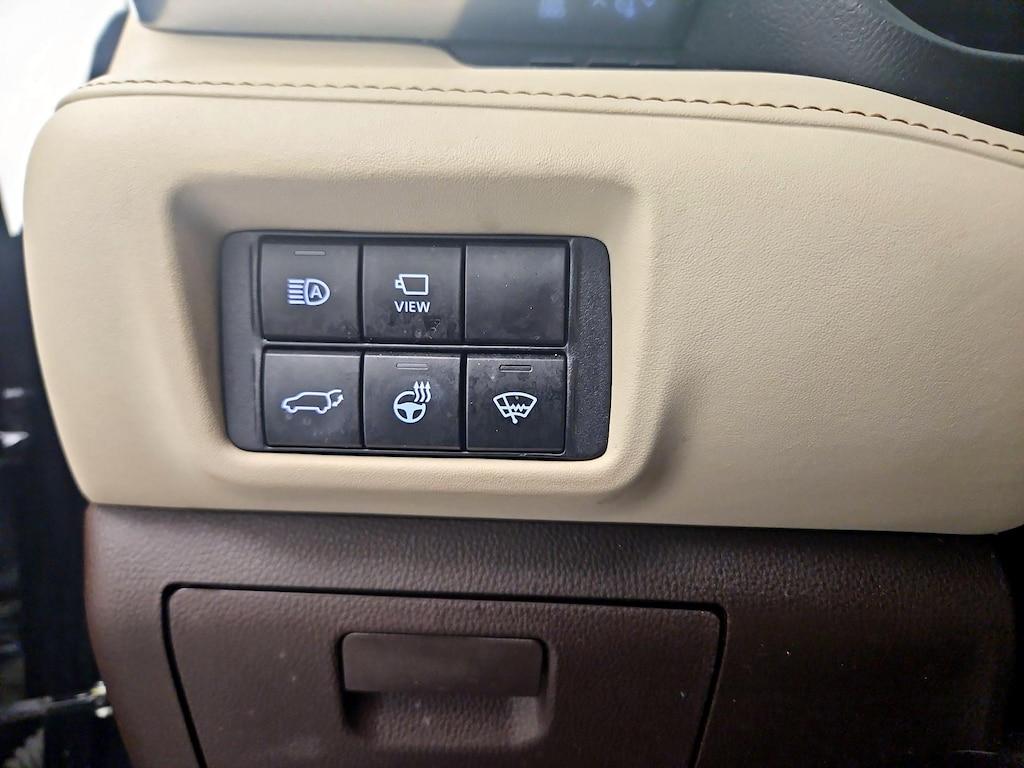 used 2022 Toyota Highlander car, priced at $42,998