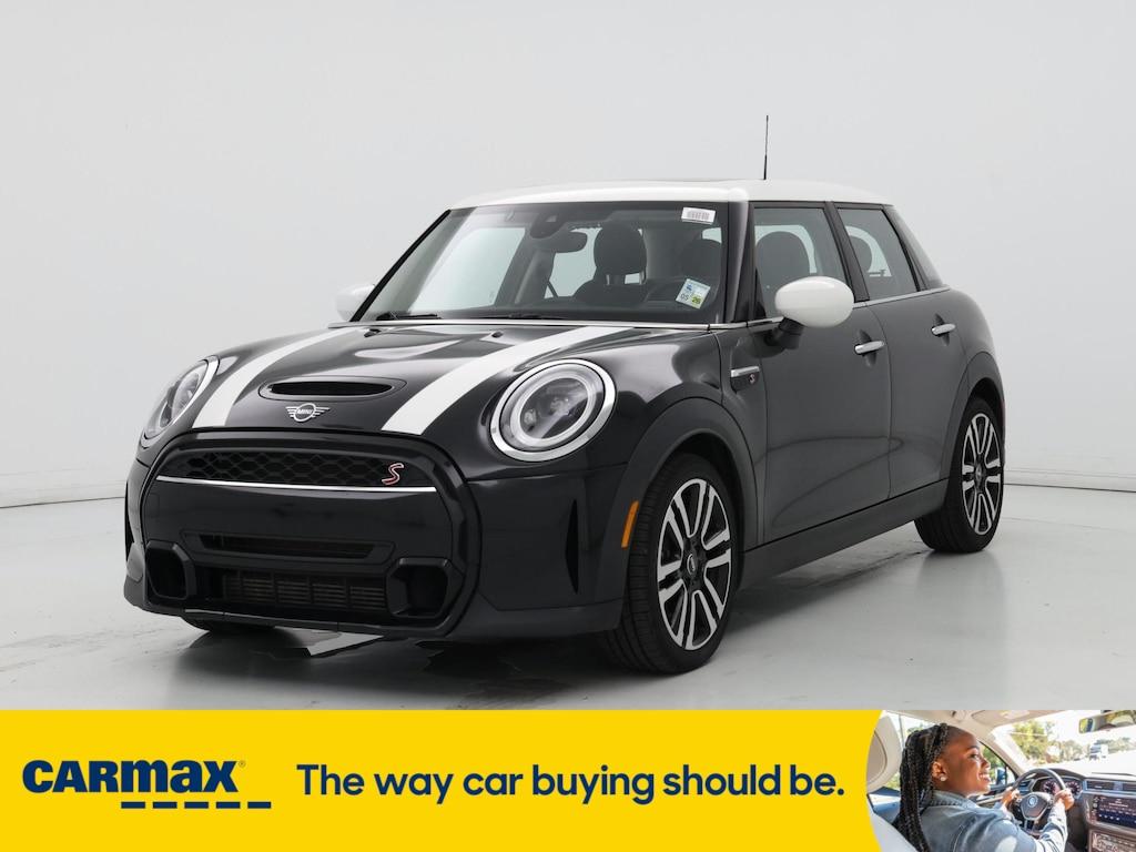 used 2023 MINI Hardtop car, priced at $25,998