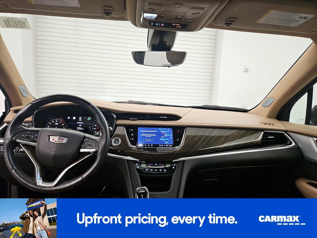 used 2022 Cadillac XT6 car, priced at $37,998