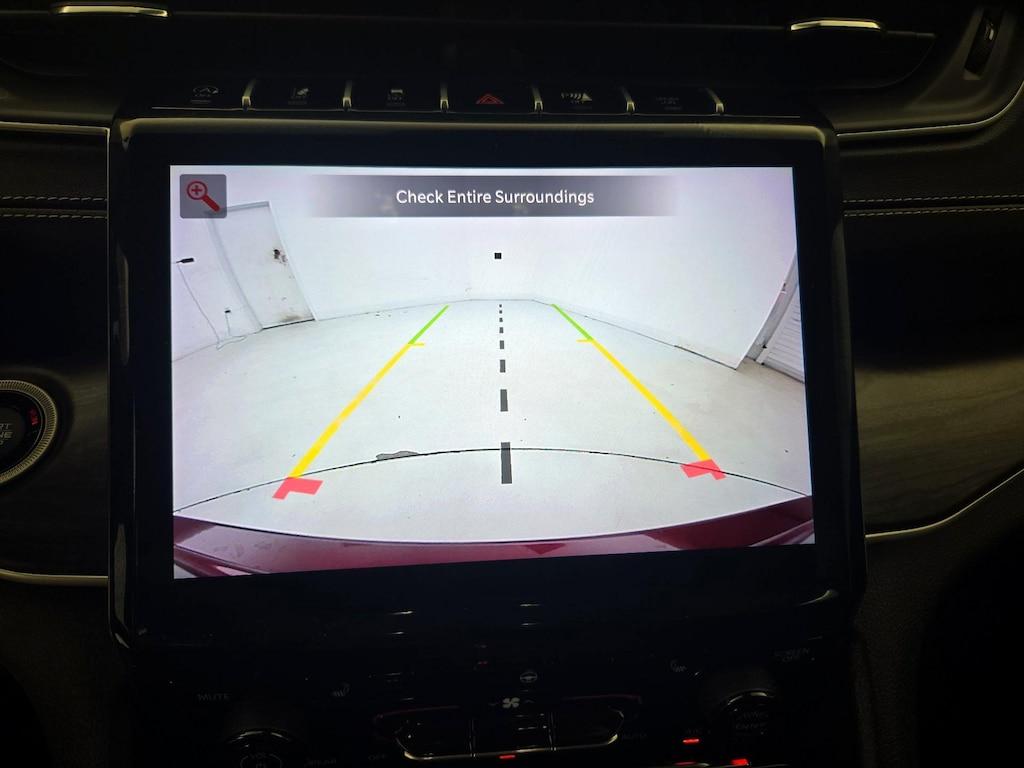 used 2024 Jeep Grand Cherokee car, priced at $37,998