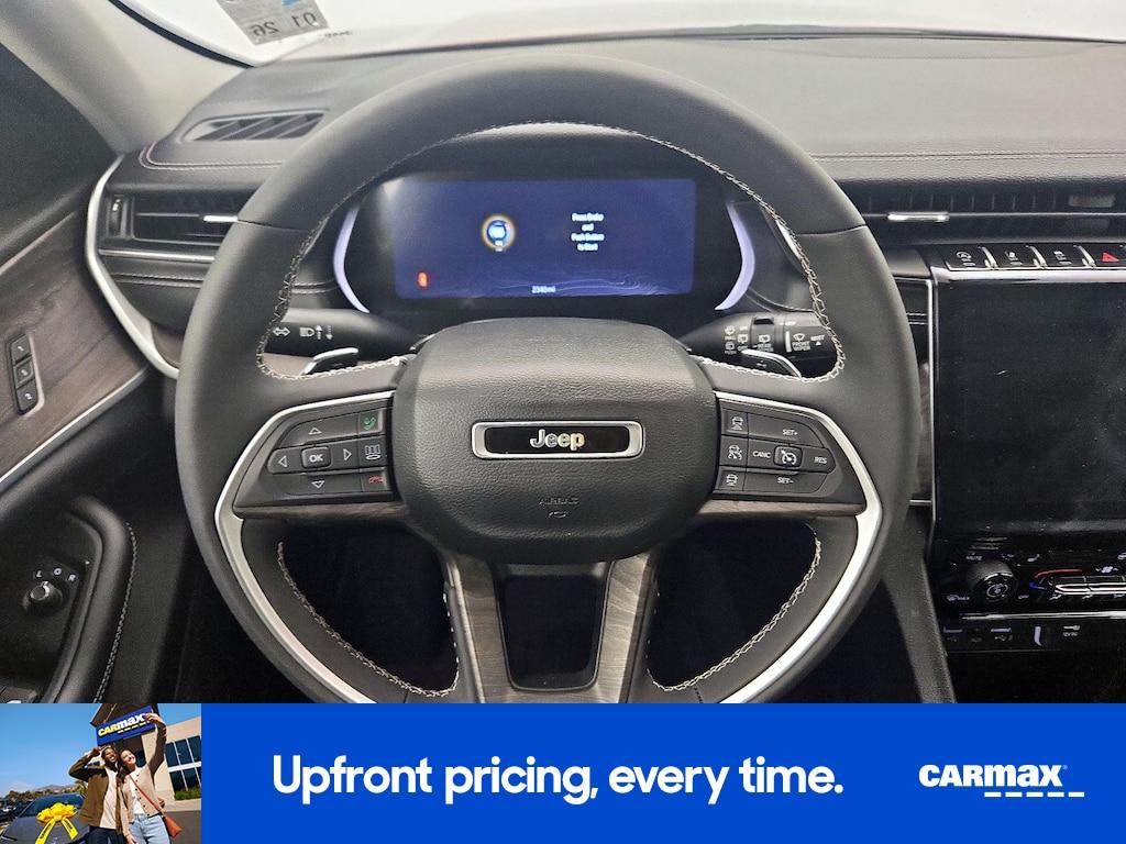 used 2024 Jeep Grand Cherokee car, priced at $37,998